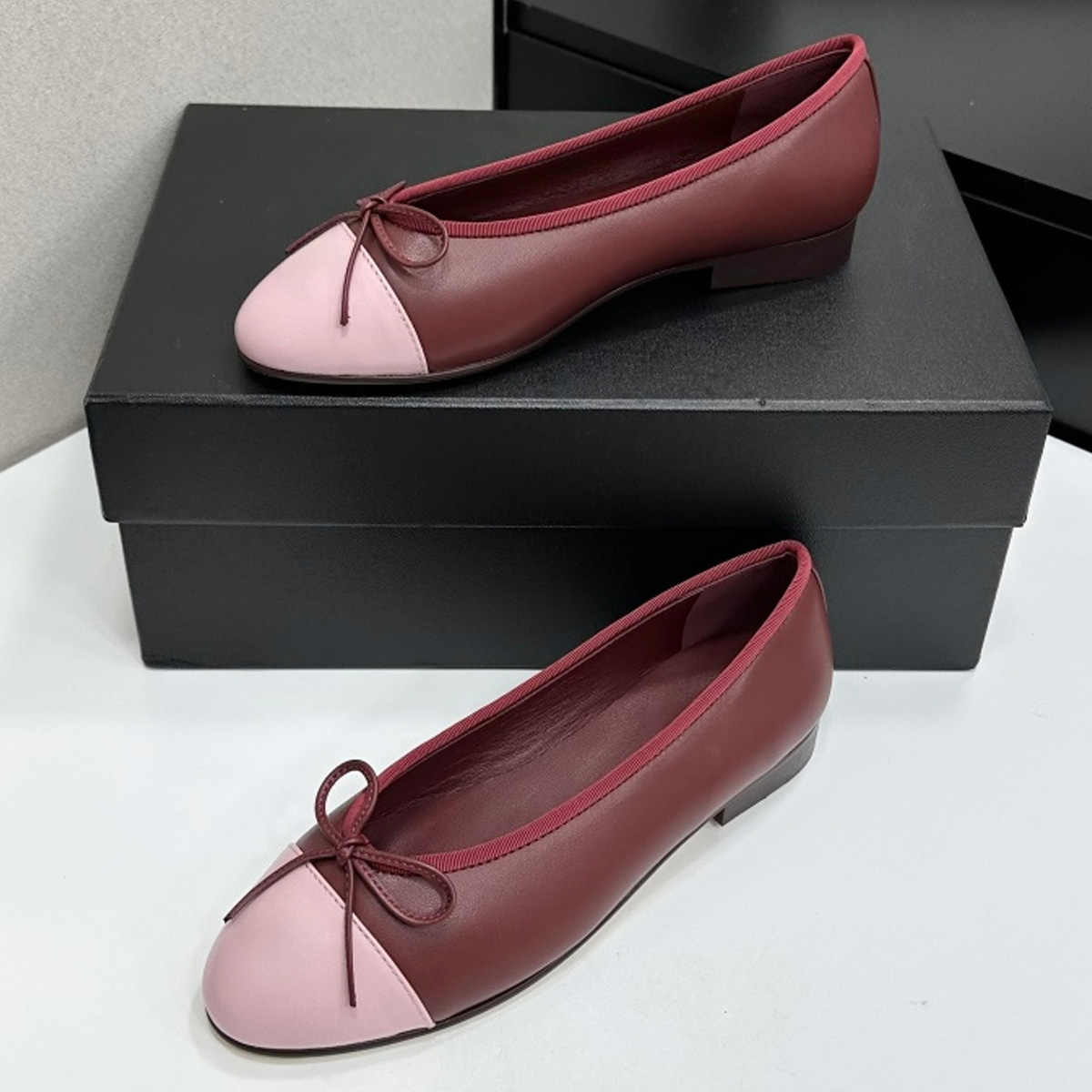 2026 Women's Two-Tone Cap-Toe  - Leather Work Heels recensie en prijs